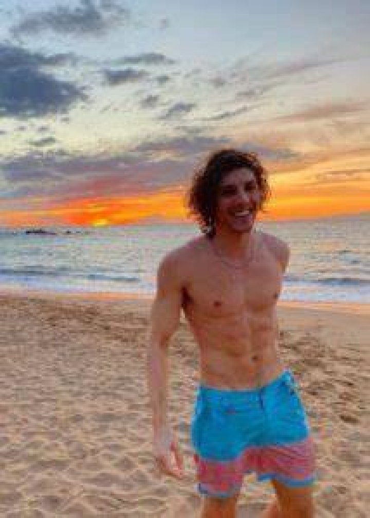 Lukas Gage Height