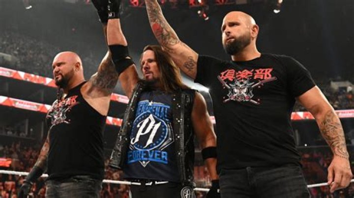 Luke Gallows Says He and Nia Jax Aren’t Dating Anymore TPWW