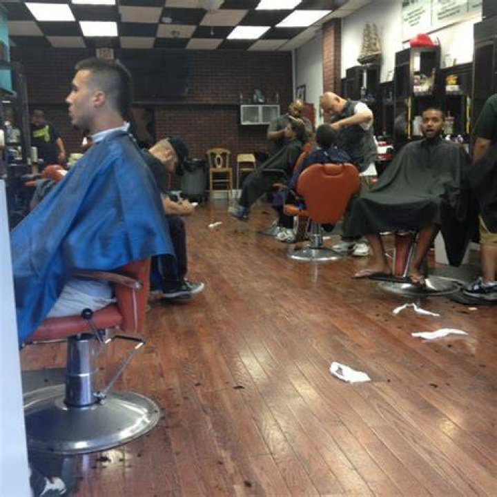 Mane Source Barber Shop Hair Salon in The Heights