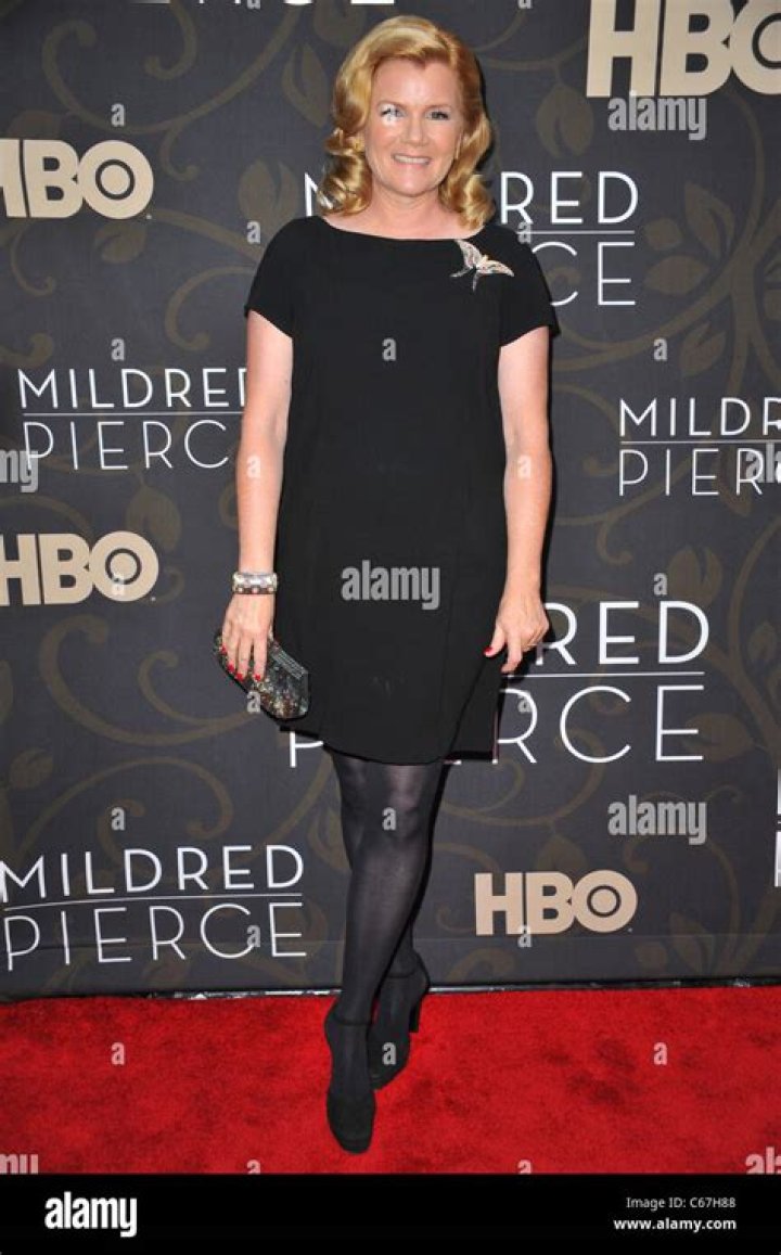Mare Winningham Pictures Premiere Of Touchstone Pictures' "Swing Vote