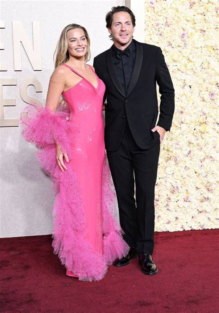 Margot Robbie With Her Husband New York 04/28/2019 &bull; CelebMafia