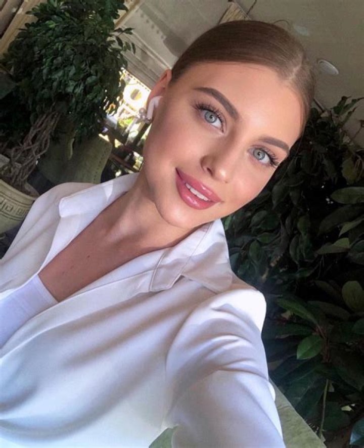 Maria Estella💋 on Instagram “That golden hour🌟 ‘One Of The Boys Dress