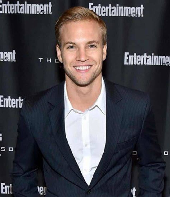 Marshall Williams Biography, Age, Height, Girlfriend mrDustBin