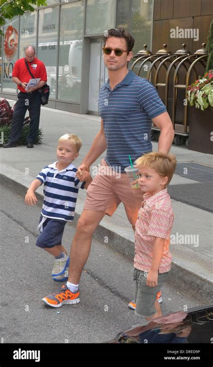 Matt Bomer Husband, Family, Kids, Height, Net Worth, Is He Gay