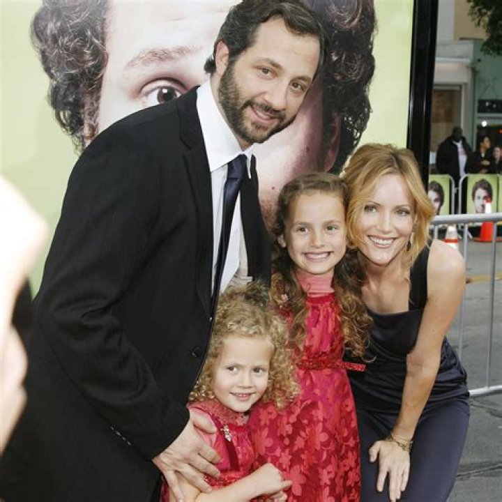 Maude Apatow Siblings Meet Her Sister Iris Apatow
