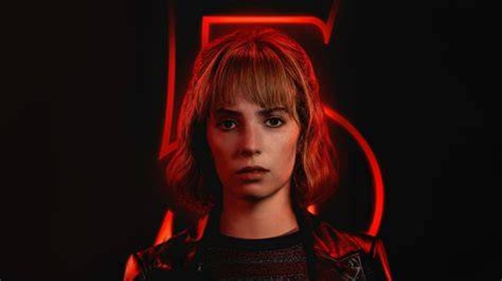 Maya hawke fegross