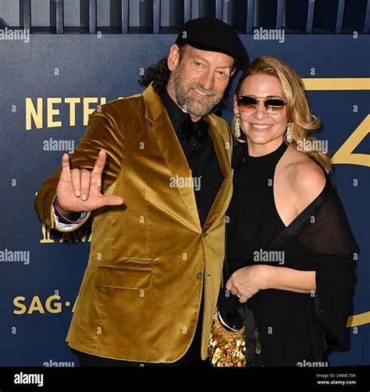 Meet Deanne Bray Troy Kotsur's Wife of 20+ Years