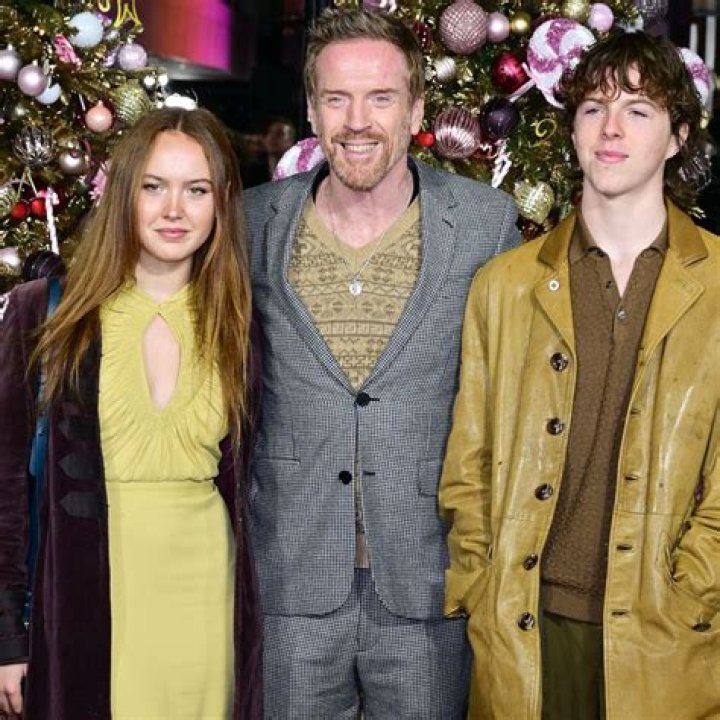 Meet Manon McCroryLewis photos and facts about Damian Lewis' daughter