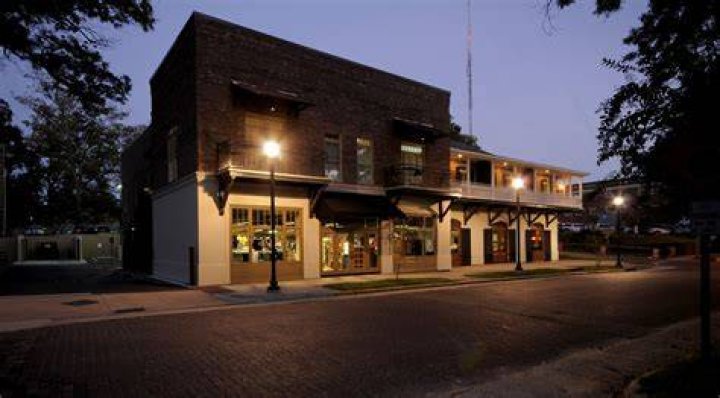 Mississippi College Bookstore &mdash; Dale Partners Architects, PA