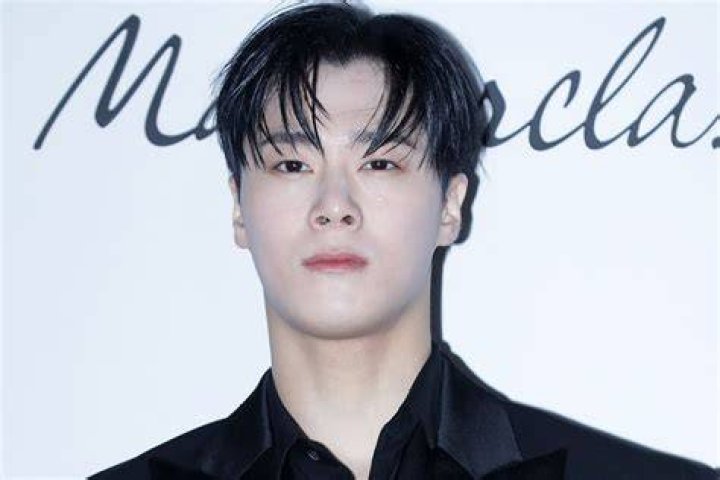 Moonbin, member of Kpop band ASTRO, reportedly dies aged 25