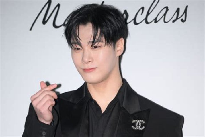 Moonbin of Kpop group ASTRO dies at age 25