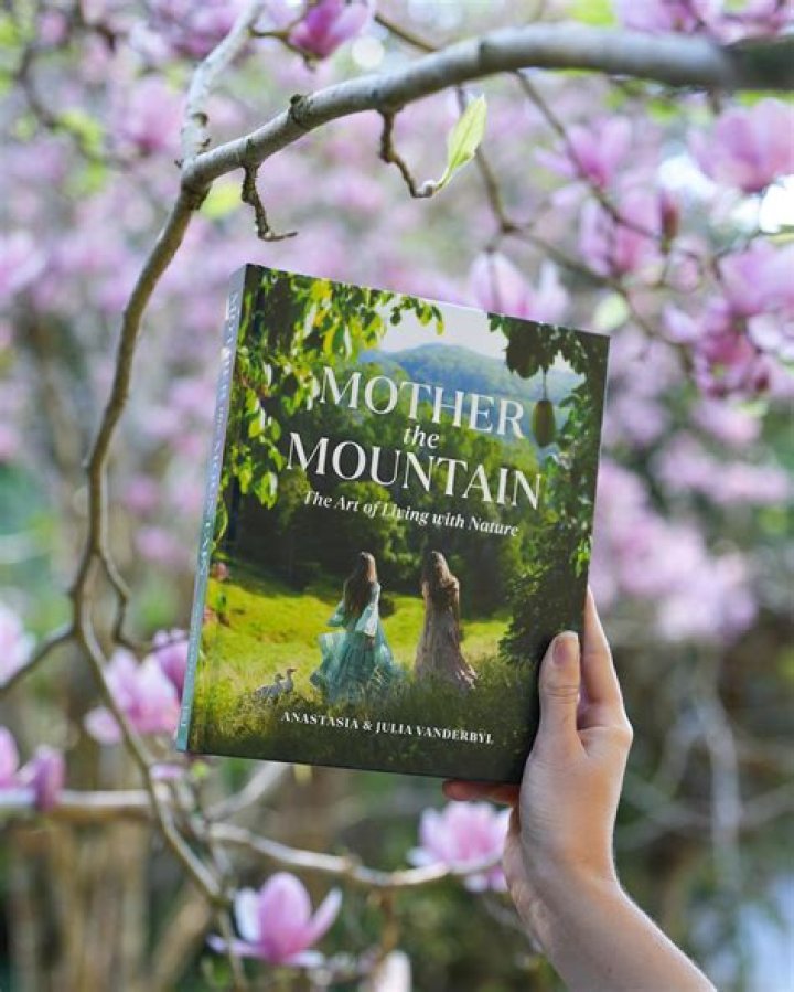 Mother The Mountain Farm aka elevatedmoon aka motherthemountain Nude