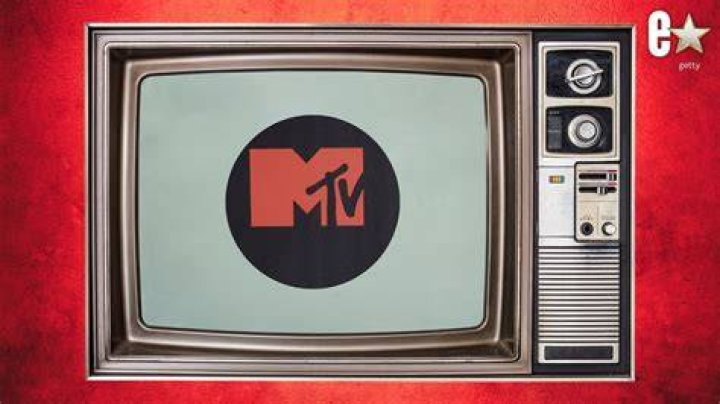 MTV cancels 'Buckwild'; David Letterman grills Lindsay Lohan; Kristen