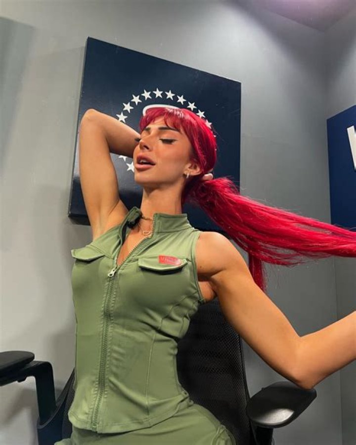 Nala Fitness MEGA Long hair styles, Hair styles, Hair
