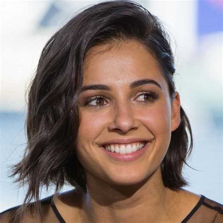 Naomi Scott Bio, Net Worth, Height Famous Births Deaths DaftSex HD