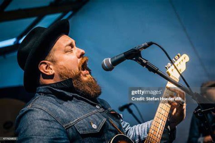 NATHANIEL RATELIFF debuts “Redemption” video Amplify Music Magazine