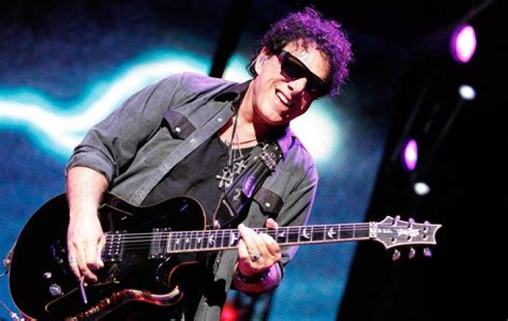 Neal Schon to Music Critic Don't Credit Journey for My Aretha Tribute
