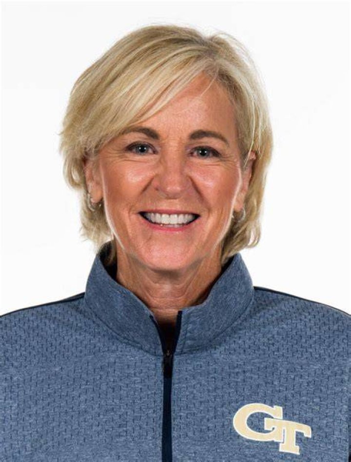 Nell Fortner Women's Basketball &mdash; Tech Yellow Jackets