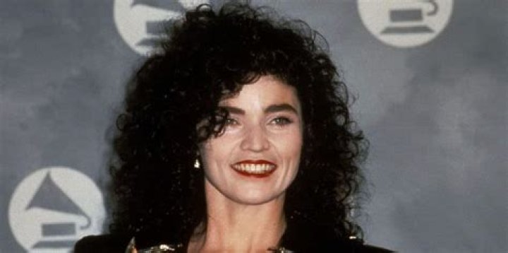 Net Worth of Alannah Myles; Who's her Partner? Net worth 2022, Parent