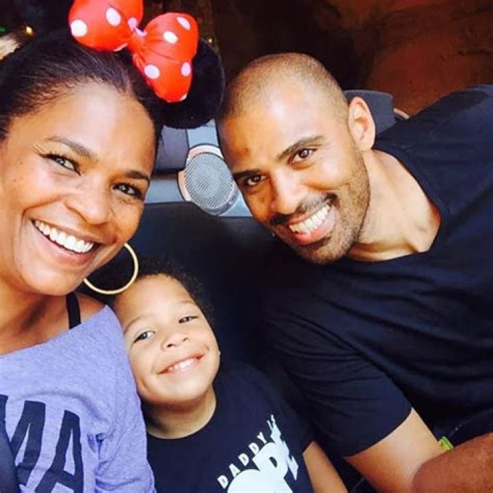 Nia Jax Parents and Family Ties To Roman Reigns