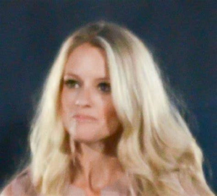 Nicole Curtis Bio, Net Worth, Age, Height, Salary, Wiki