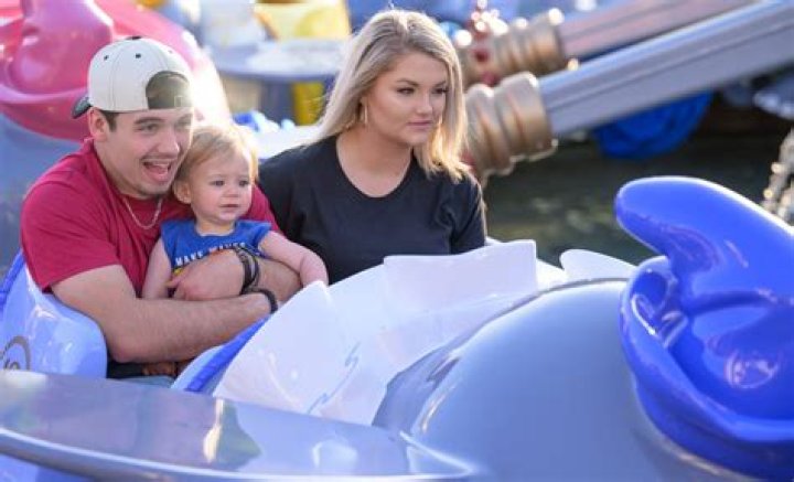 Noah Thompson and His Girlfriend, Angel Dixon, Have a Son Together