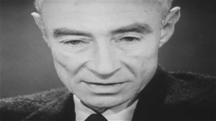 Oppenheimer's Cillian Murphy's dashing dad is his double in head