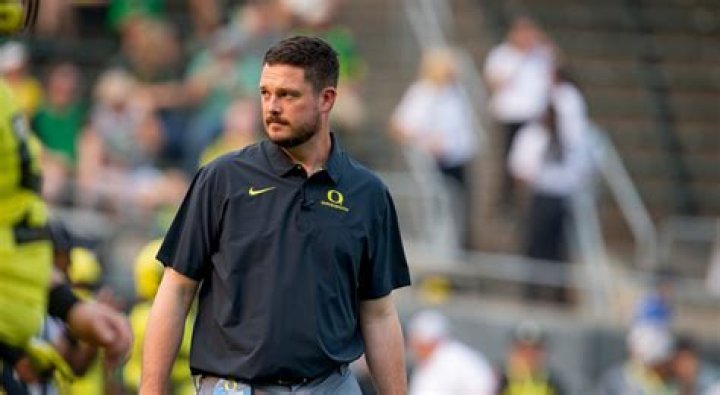 Oregon Ducks coach Dan Lanning gets portrait tattoo of wife Sauphia