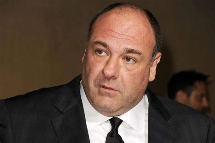 Paramedic accused of stealing James Gandolfini&rsquo;s Rolex as he lay dying