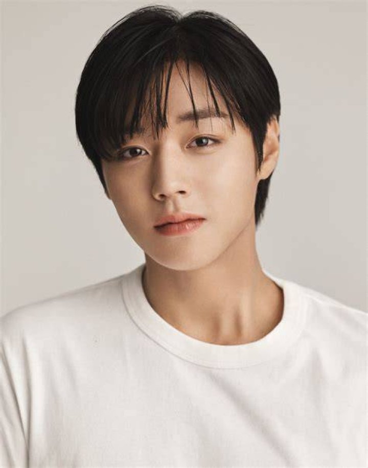 Park Ji Hoo (박지후) MyDramaList