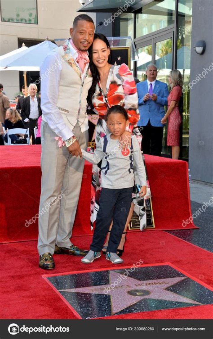 Photo terrence howard kids steal the show at hollywood walk of fame
