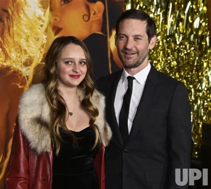 Photo Tobey Maguire and Ruby Sweetheart Maguire Attend the "Babylon