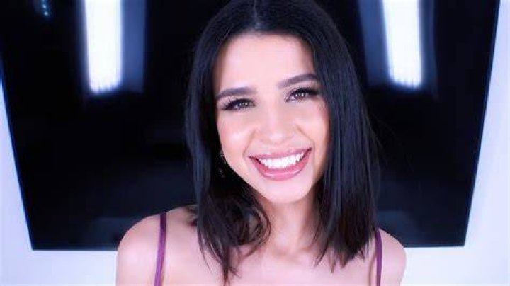 Porn Star Casting Couch Auditions Malory, Kaylani and Hazel Amateur