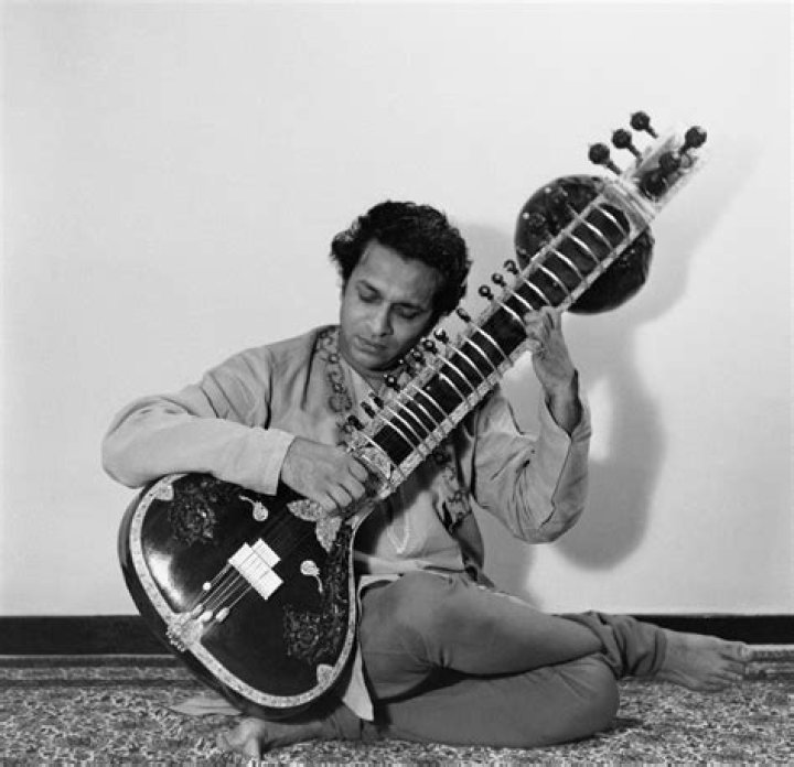 Ravi Shankar's daughter, Norah Jones, on dad's "genius" CBS News