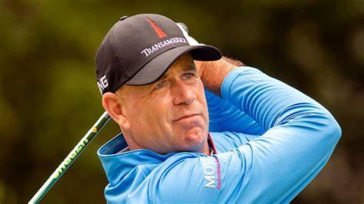 RBC Heritage Stewart Cink cruises into fiveshot lead after backto