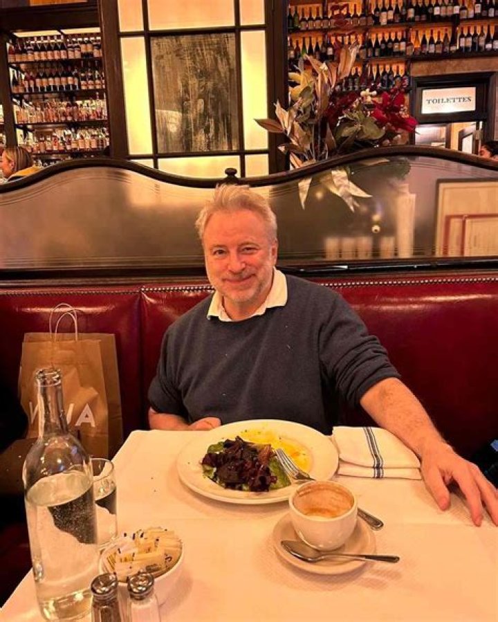 Restaurateur Keith McNally Leaves Hospital After Coronavirus Treatment