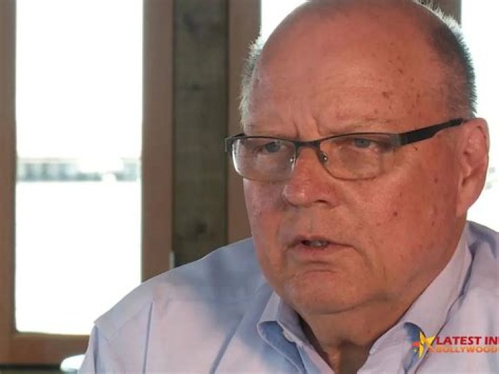 Roland Von Kurnatowski Sr. Wiki, Theo Von Dad, Death, Age, Bio, Wife