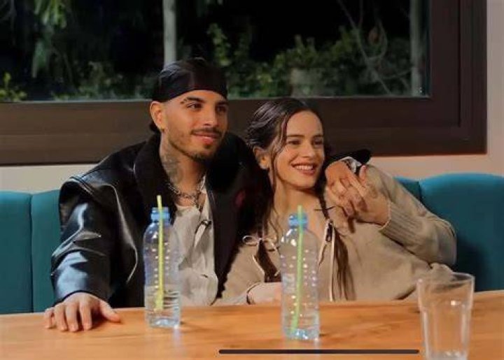 Rosal&iacute;a y Rauw Alejandro juntos en el 28 cumplea&ntilde;os de la cantante La