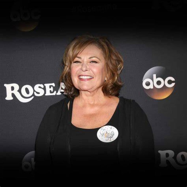 Roseanne Barr Wiki 2021 Net Worth, Height, Weight, Relationship & Full
