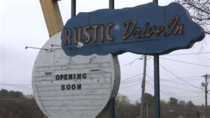 Rustic TriView DriveIn in North Smithfield, RI Cinema Treasures