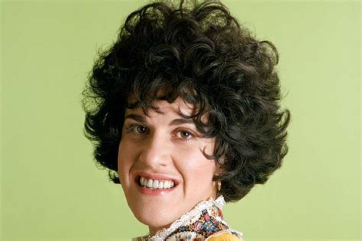 Ruth Bussey Laugh In feeddiy
