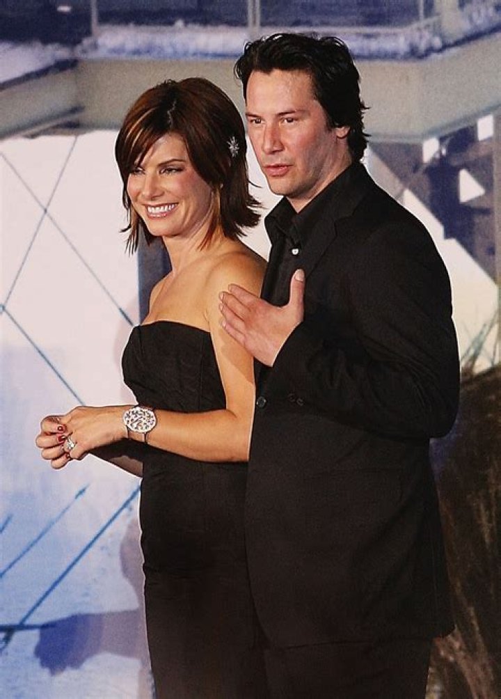 Sandra Bullock reveals she had a major crush on Keanu Reeves while