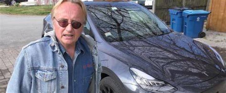 Scotty Kilmer Drives a 2021 Tesla Model Y Rental Car, Likes How It
