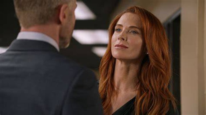 See Bridget Regan As DC&rsquo;s Stunning New Poison Ivy