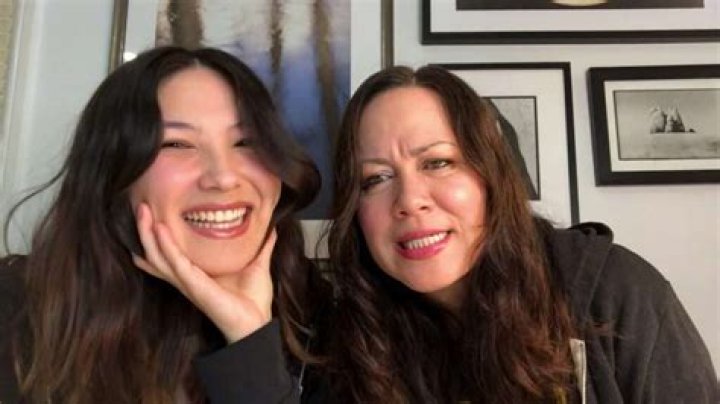 Shannon Lee & Daughter Wren Lee Keasler Wish Bruce Lee A Happy 80th