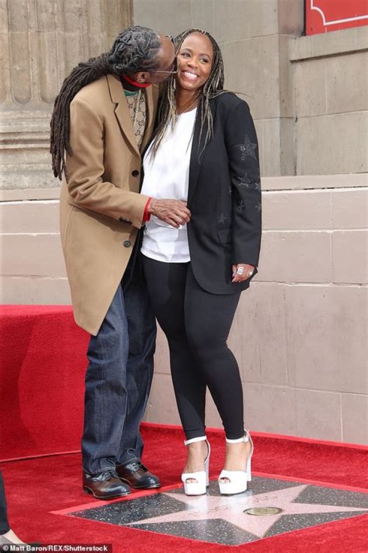Shante Broadus biography what is known about Snoop Dogg's wife?