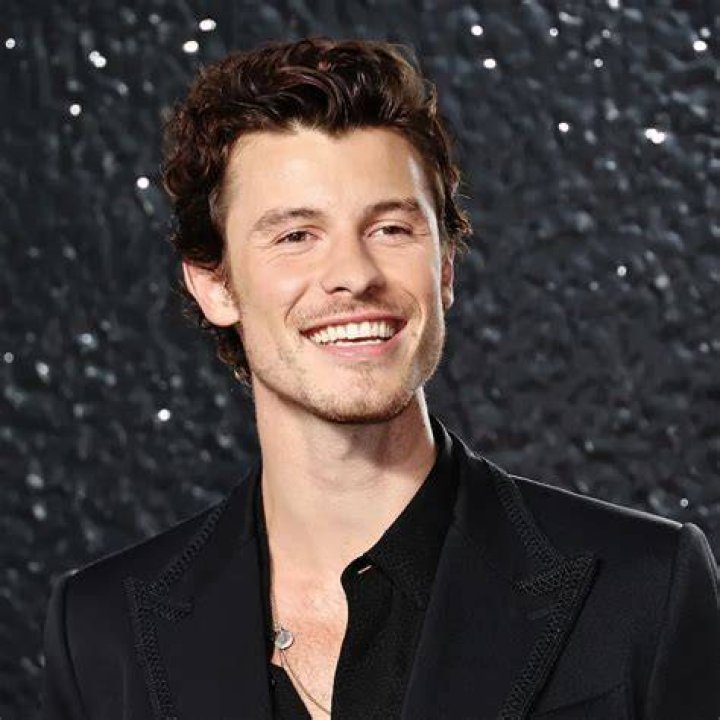 Shawn Mendes Biography, Height & Life Story Super Stars Bio