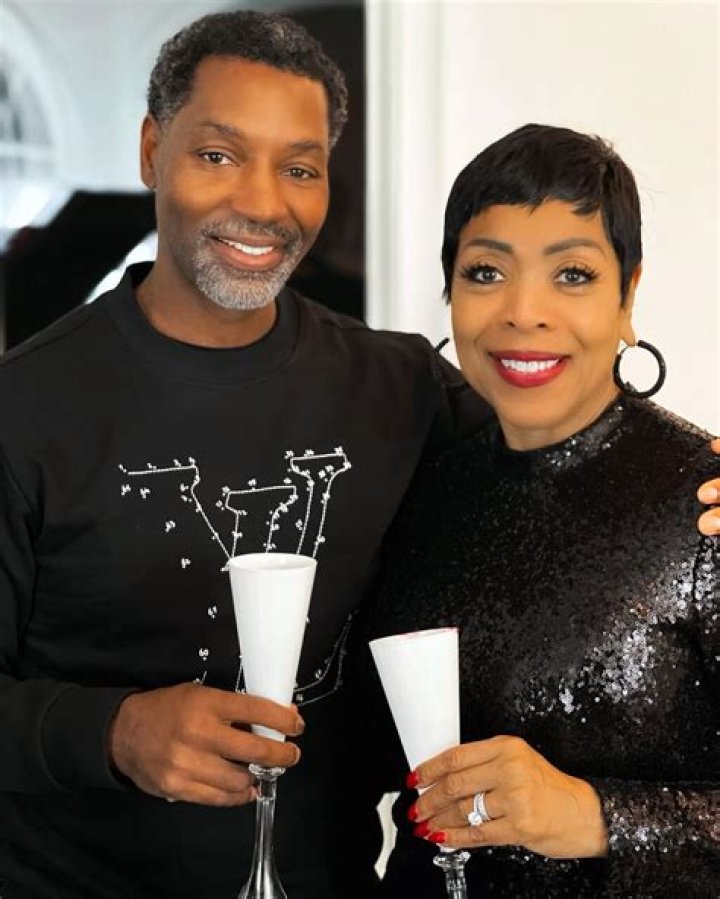 Shirley Strawberry Age, Height, Wiki, Husband, Net Worth, Career