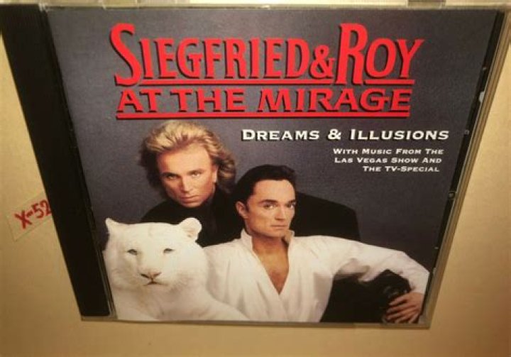 Siegfried & Roy's Last Tigers and Lions Leave Las Vegas for Sanctuaries
