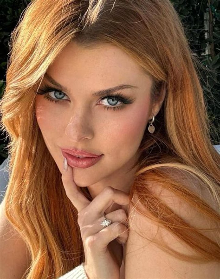 Silvia Elly Model Hot Sex Picture